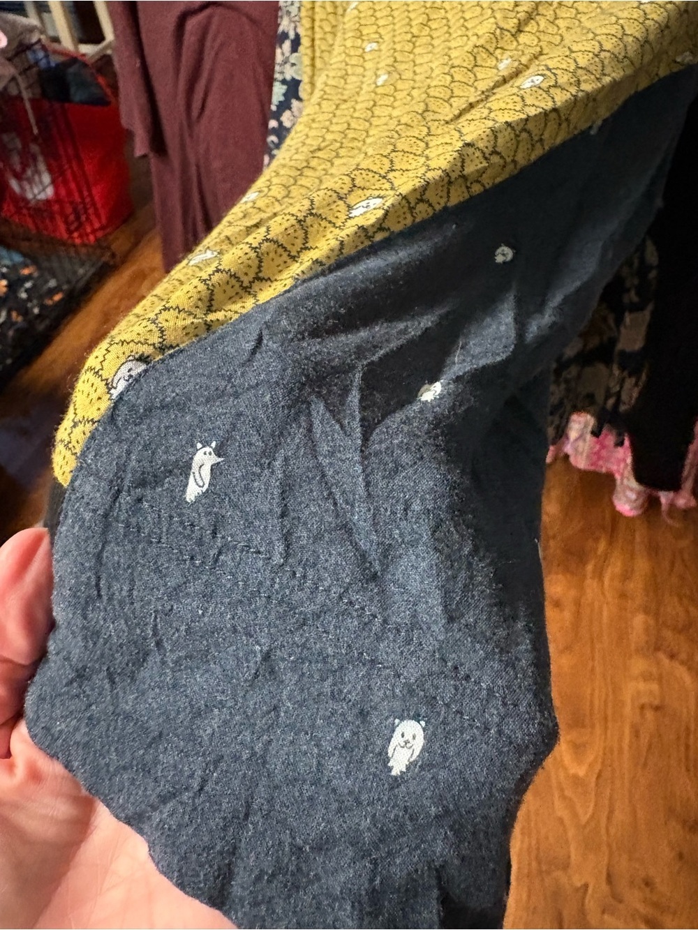Fossil Yellow Scallop-Print Long Sleeve Top with Black Trim - Picture 4 of 5
